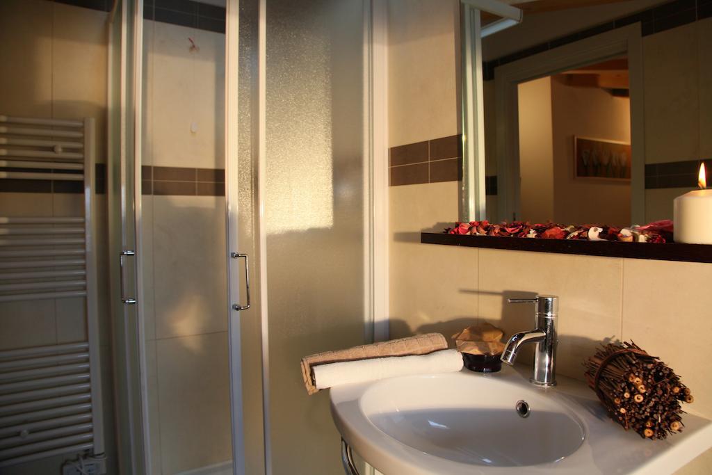 Residence Ilario Suite Hotel Riccione Oda fotoğraf